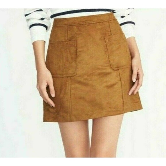 Old Navy Dresses & Skirts - Old Navy Faux Suede Camel Skirt 16